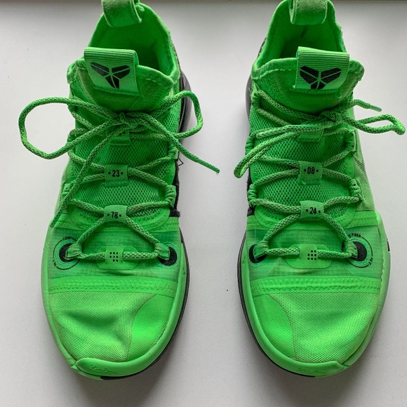 kobe bryant green strike